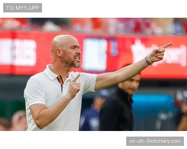 天空体育独家专访滕哈格，荷兰人强调曼联重建需要更多耐心